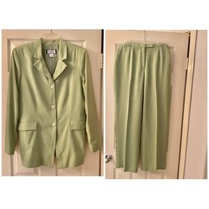 2pc Mary McFadden Green Pantsuit